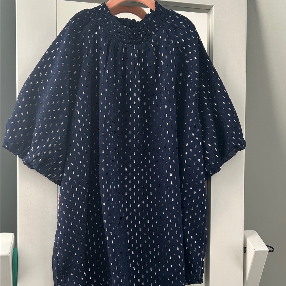 LOFT Dark Blue Textured Top size large